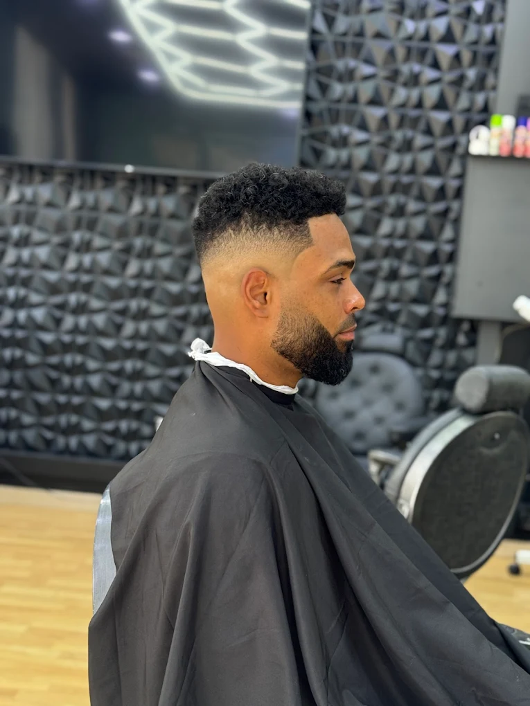 Curly fade